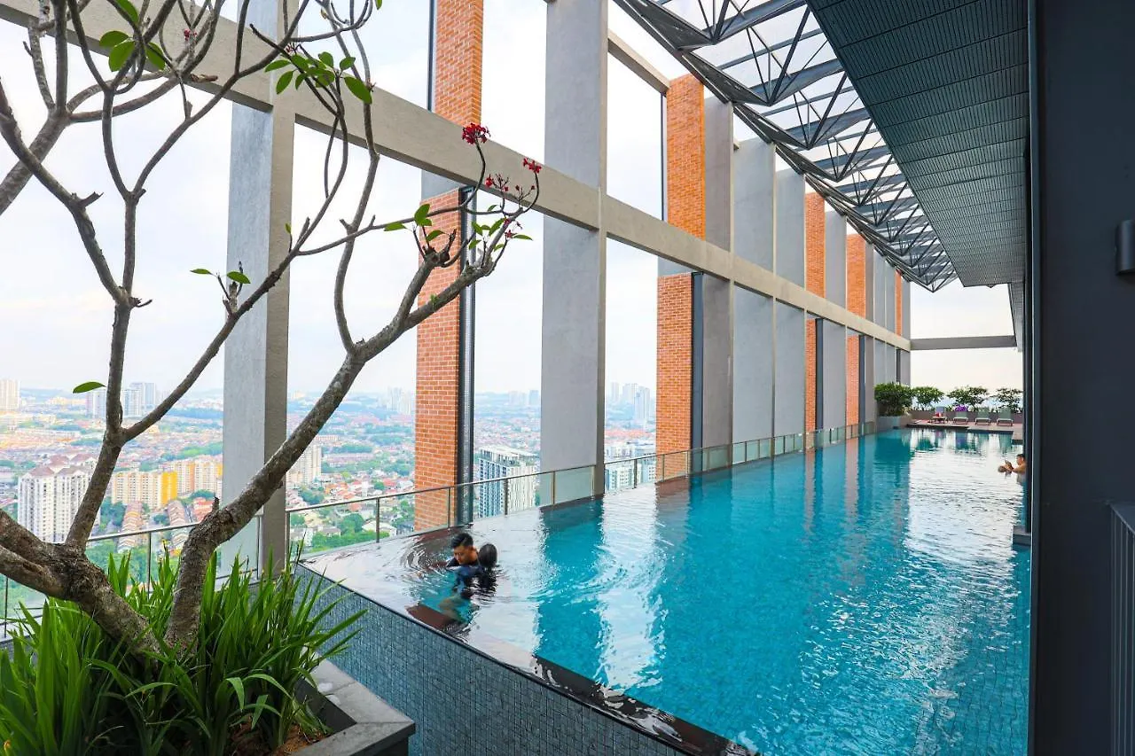 Apartment New # Midvalley Millerz Square Kl Klcc - Netflix N Wifi By Gomain Kuala Lumpur Malaysia